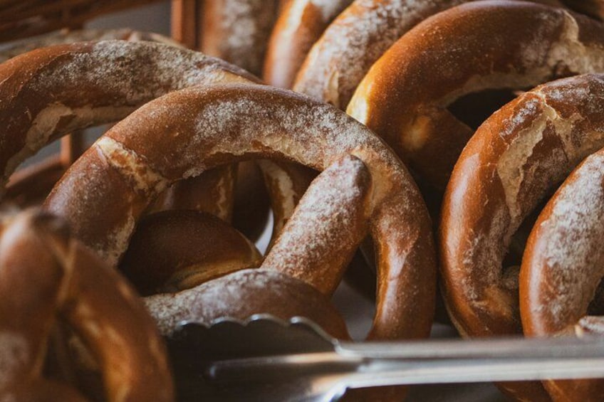 Innsbruck: A Walking Food Tour with Full Meal by Do Eat Better 3