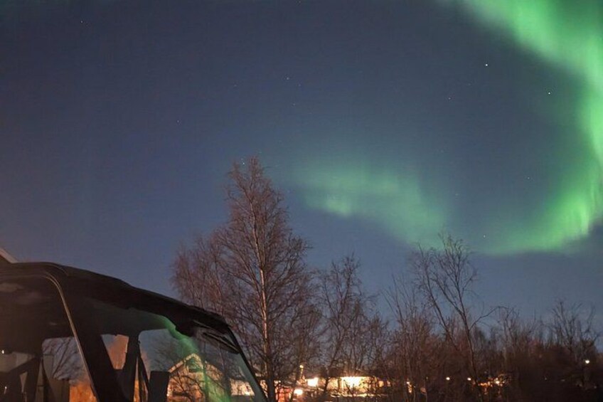 Northern Lights Minibus Chase Max 16 Person In Group 5