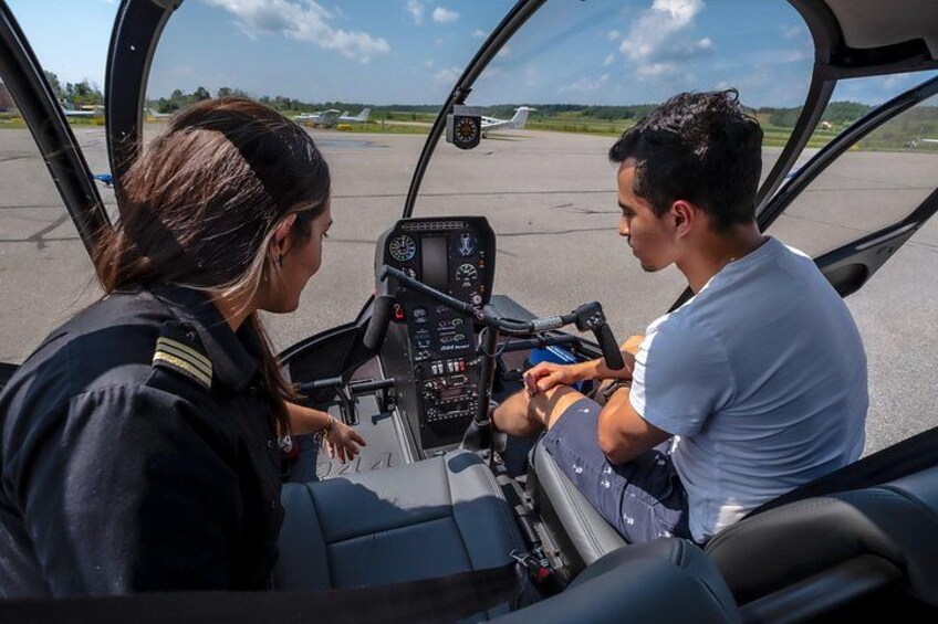 Introduction to helicopter piloting in Gatineau-Ottawa 2