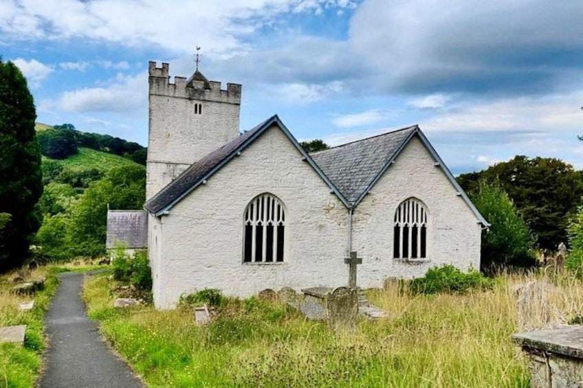 Cardiff: National Park, Waterfalls & Heritage Day Tour 2