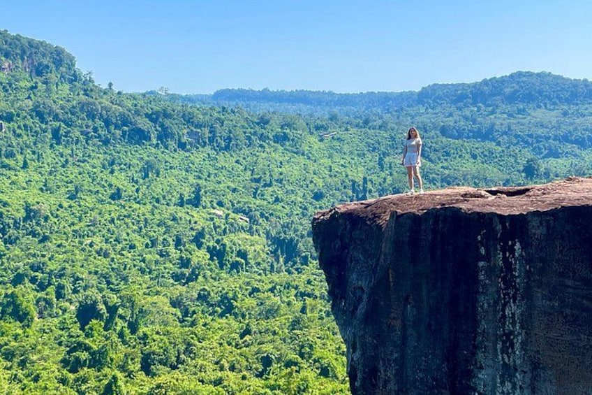 Siem Reap: Kulen Waterfall, Banteay Srei, and Beng Mealea Tour 3