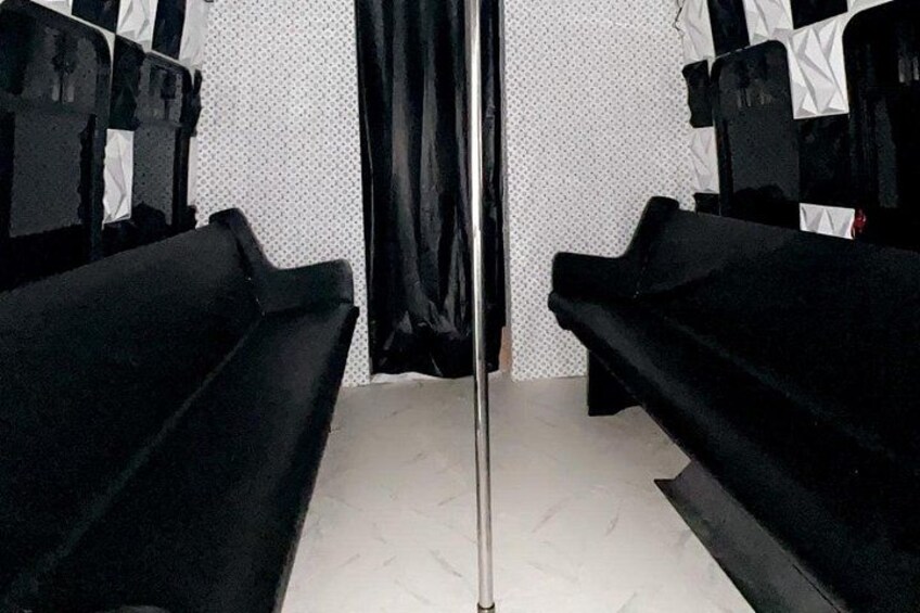 Ride in Luxury to Explore Charlotte’s Hottest Nightlife 1