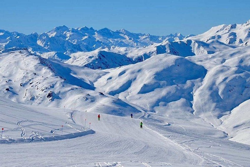 Guided Ski Activity in Leida Equipment and Ski pass Included 1