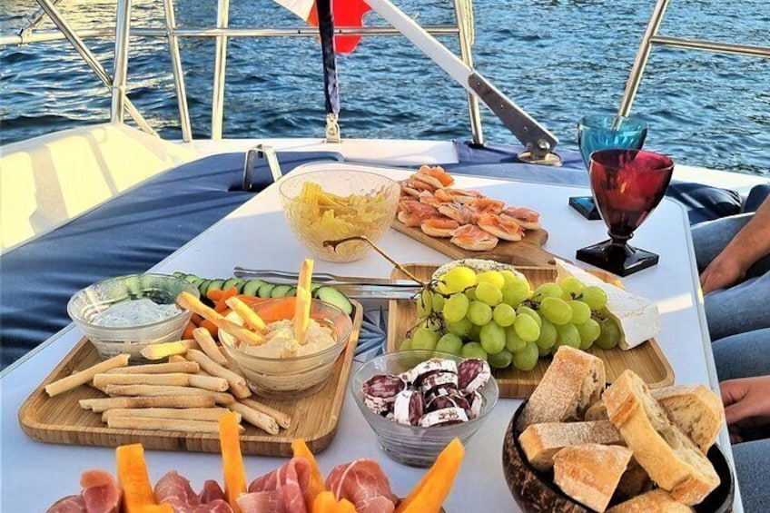 Private Boat Tour in the Sun of Nice, St Jean Cap Ferrât 4