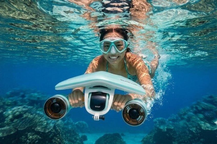 Siargao: Fly Underwater on a Seascooter at Cloud 9 1