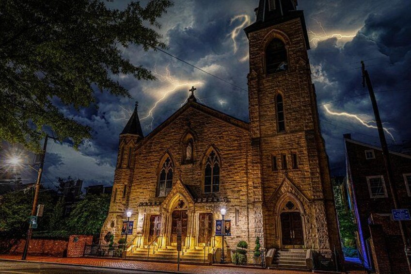 On our alexandria Ghost Tour, your guide will share stories from the beyond. 1