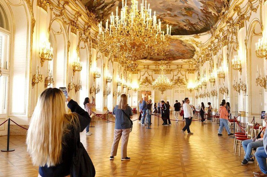Vienna: Private Full-Day Tour with Schönbrunn, Hofburg and Lunch 1