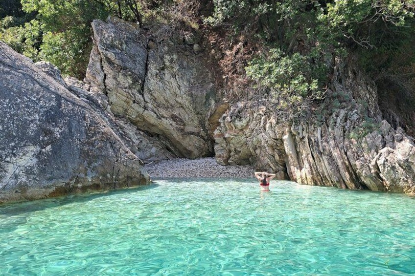 Sarandë: Speedboat Tour to Hidden Bays Sea Caves & Crystal Waters 4