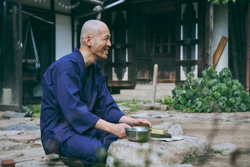 Authentic Knife Making Experience at a Blacksmith in Kyoto 5