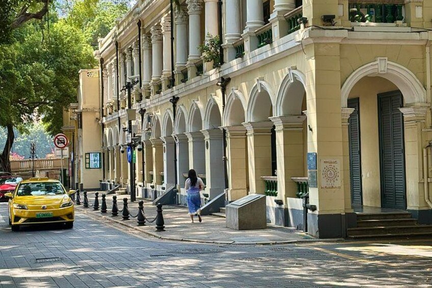 Guangzhou Customized Private Tour Guide with Car Service 3