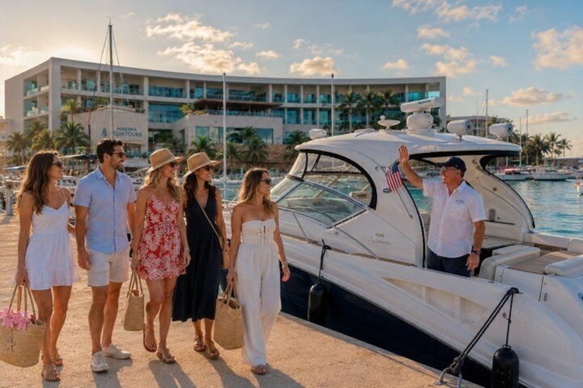 Private yacht experience in Cancun 4