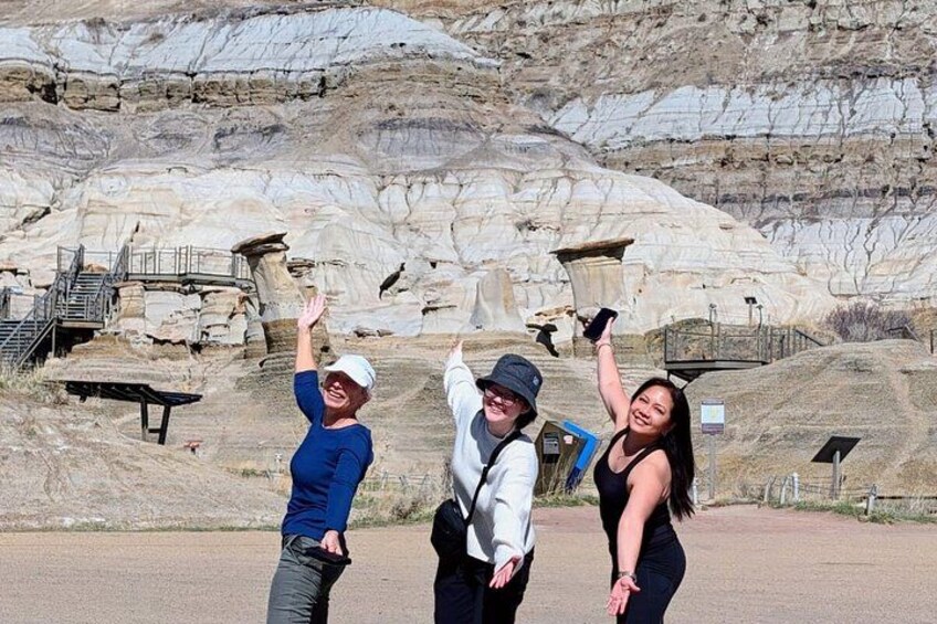 Day of Dinosaurs & Hoodoos from Calgary to Drumheller Badlands 2