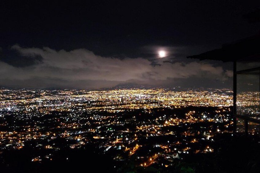 San Jose : Night Tica Gastronomy and Folk Dance in Costa Rica 2