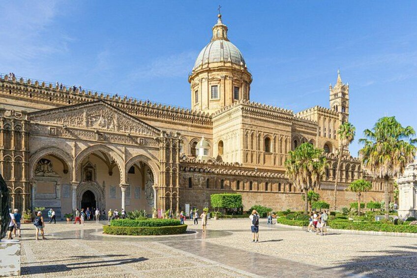 8 Day Classic Trip in Tunis, Malta and Scilia 3