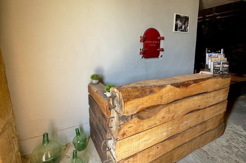 Experience between Openworks with Wine Tasting in Rioja Alavesa 4