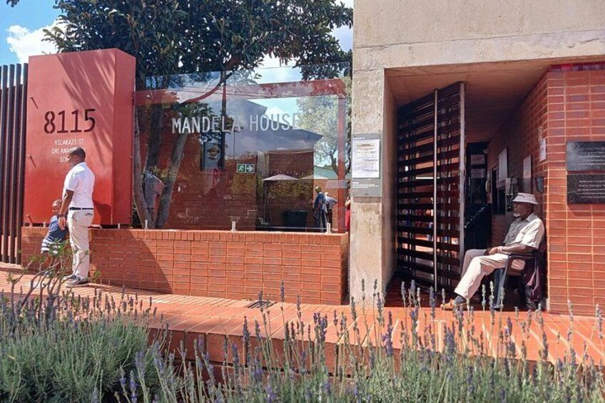 2-Day Johannesburg, Soweto and Pretoria Guided Tour 4
