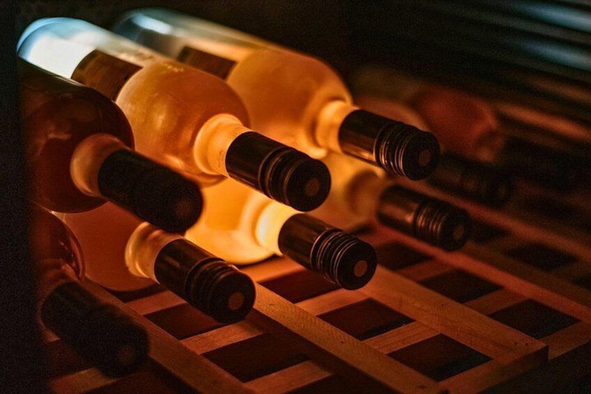 Budapest City Center Food and Wine Tasting with Sommelier 2