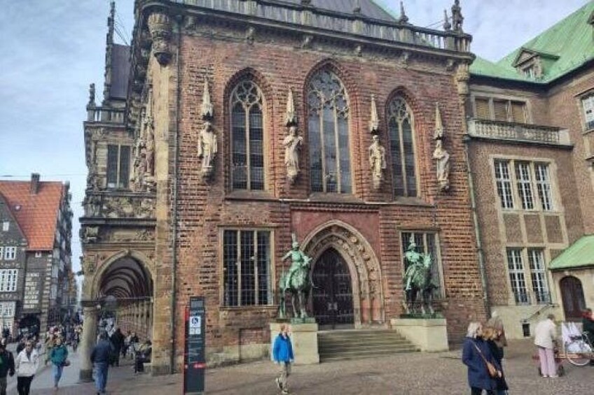 A Self-Guided Audio Tour of Bremen’s Old Town 5