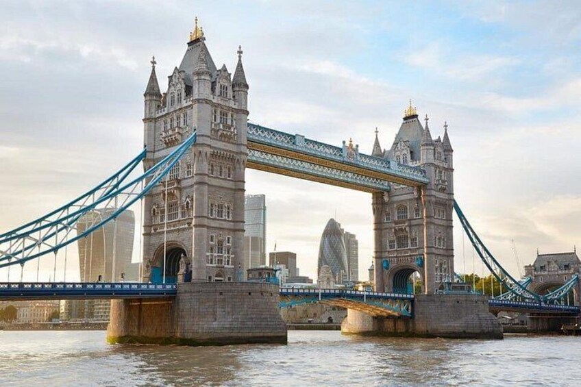 The Tower Bridge in London with its two towers and the bridge spanning the river. 4