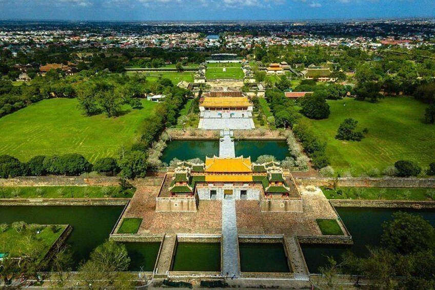 Full Day Tour Hai Van Pass and Hue City from Da Nang Hoi An 4