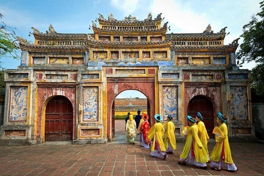 Full Day Tour Hai Van Pass and Hue City from Da Nang Hoi An 1