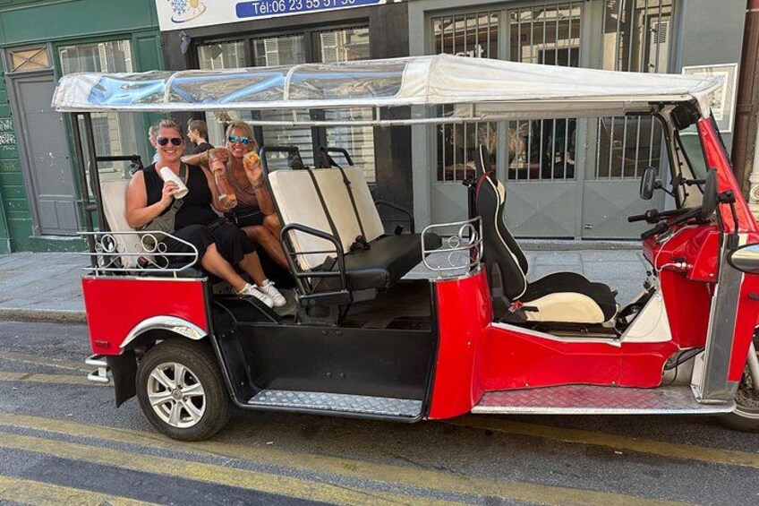 Highlights of Paris in Private Eco Tuk Tuk tours 4
