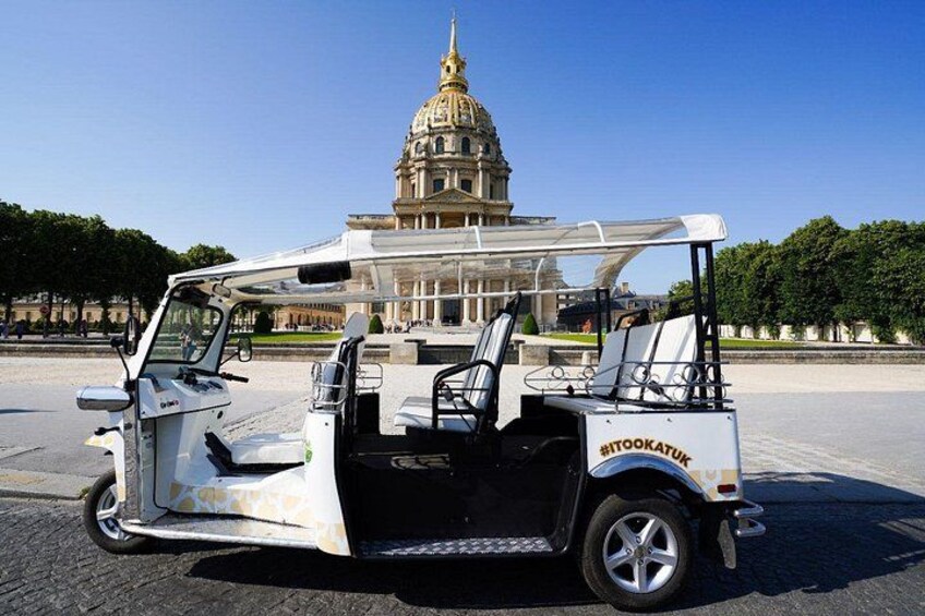 Highlights of Paris in Private Eco Tuk Tuk tours 5