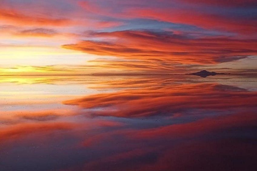 Salar de Uyuni Tour more sunset 2
