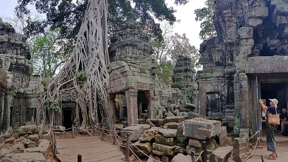 Picture 12 for Activity Siem Reap - Discover Angkor Wat by Jeep 5