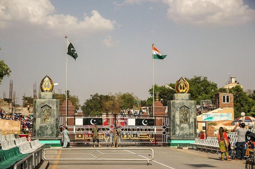 A Day Trip of Amritsar Golden City from Delhi with Flight Tickets 2