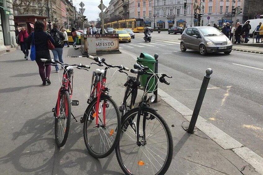 Budapes Grand Sightseeing Bike Tour 5