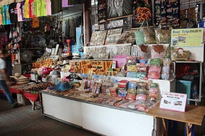 Damnoen Floating Market Tour With Optional Erawan Waterfall Visit 4
