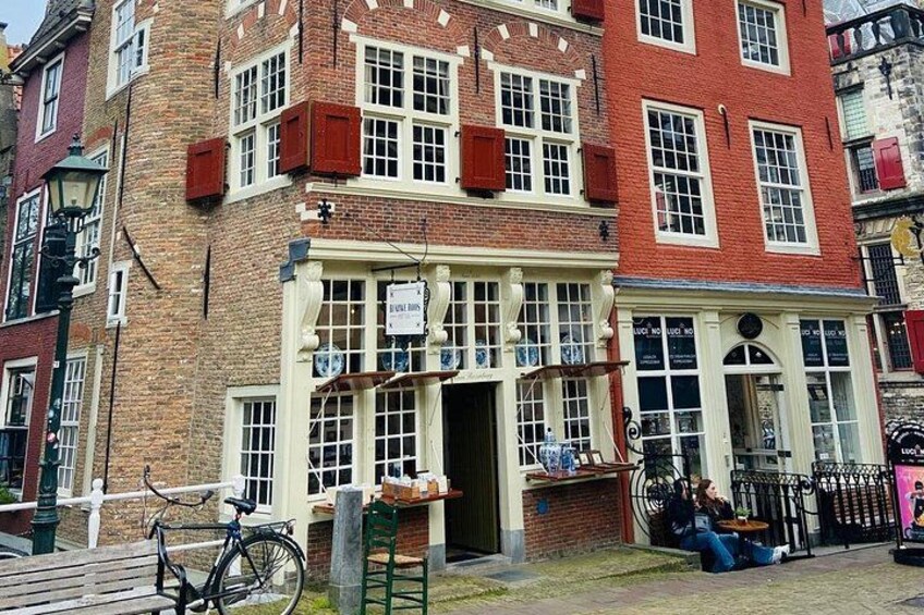 Building in Delft 2