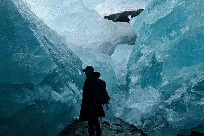 9 day Blue Ice Tour in Tibet 1