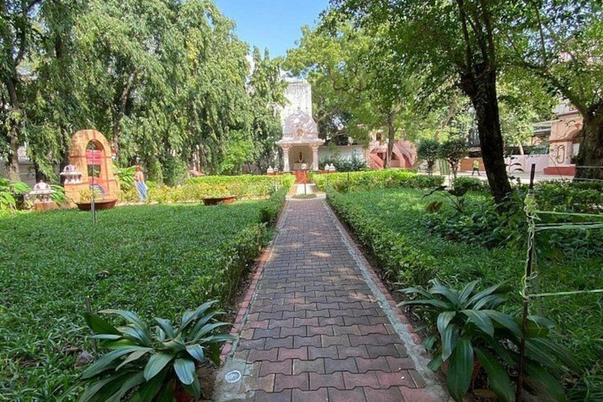 A Heritage Walk thro Temples, Church & Market in Mylapur, Chennai 5