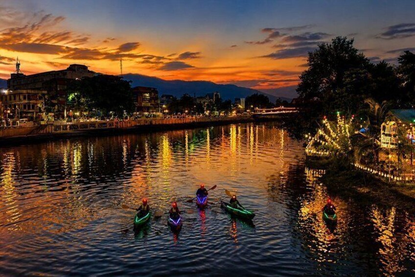 Chiang Mai: Kayak Under the Stars – 6 km to the Heart of the City 3