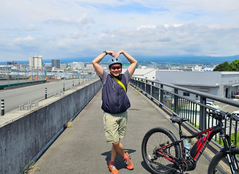 Mt. Fuji Private Guided E-Bike Tour : Fuji City 2