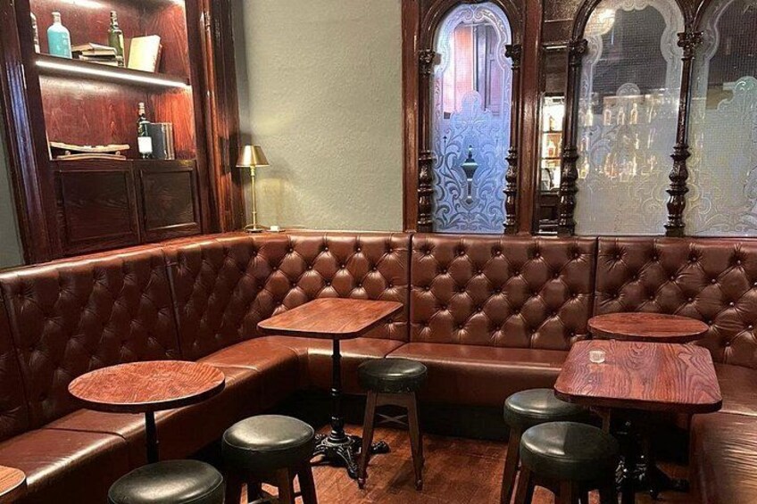 the empty bar 5