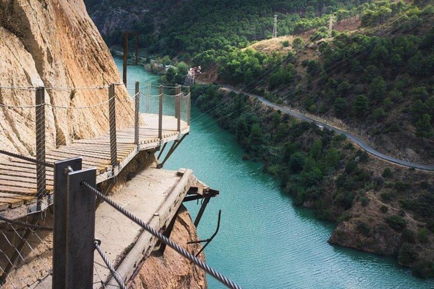 The walk and the Guadalhorce River 4