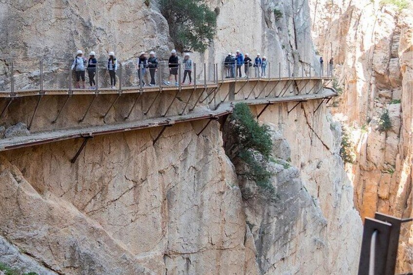 Not suitable for those suffering from vertigo 2