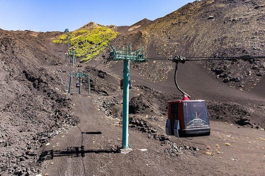 Etna excursion 3000 meters with 4x4 cable car 3