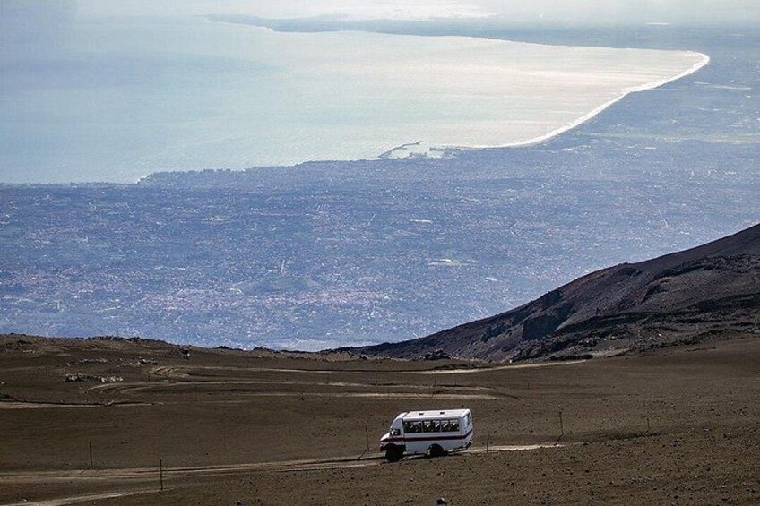 Etna excursion 3000 meters with 4x4 cable car 2