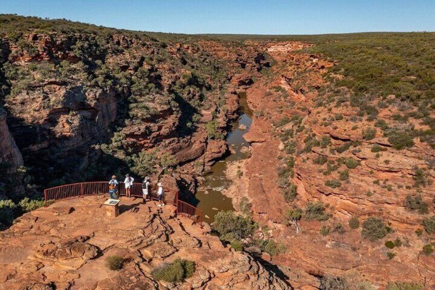 Z Bend Lookout: Stunning gorges and the winding Murchison River. 3