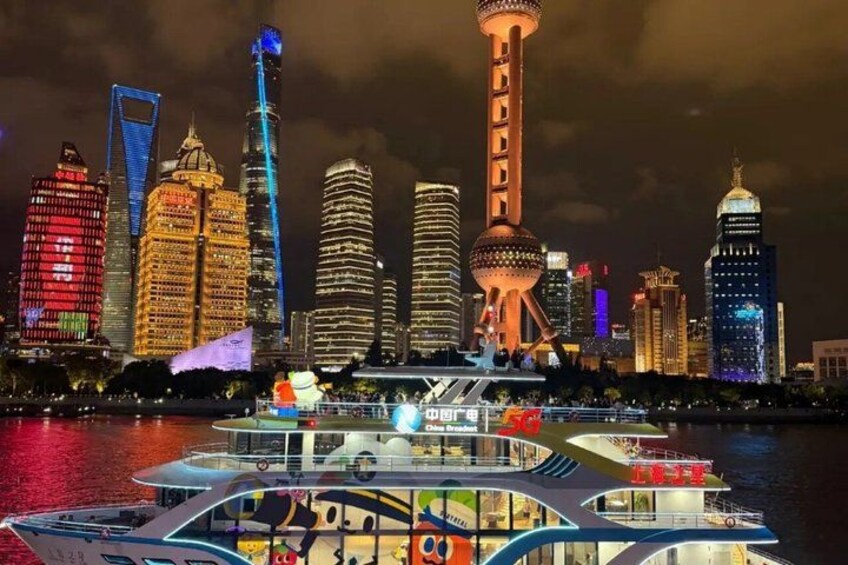 Huangpu River Cruise&Bund City Lights Evening Tour of Shanghai 3