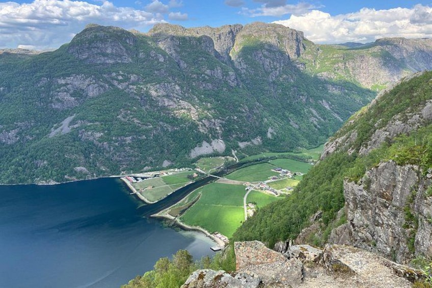 Drive by the scenic Frafjord 2