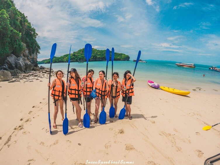 Tropical Treasures: Snorkeling & Kayaking in Angthong Marine Park 3