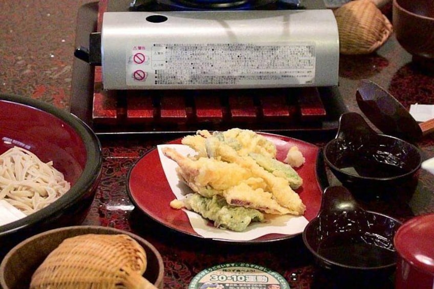 Matsumoto Castle Tour & Soba Noodle Experience 3
