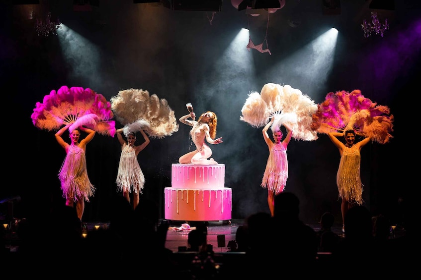 Picture 11 for Activity Mirage Vienna: Burlesque Ohlala – Dinner Show 3