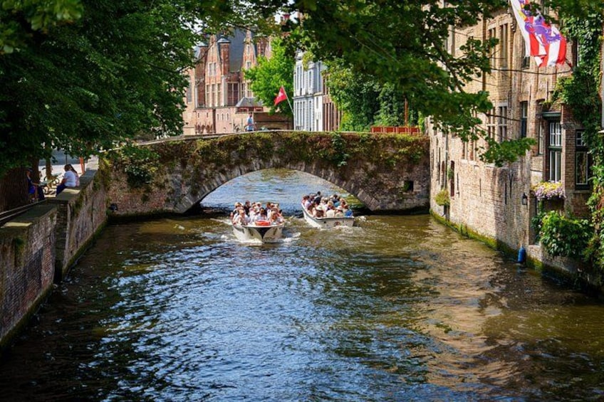 Self Guided Walking City Tour in Brugges 1