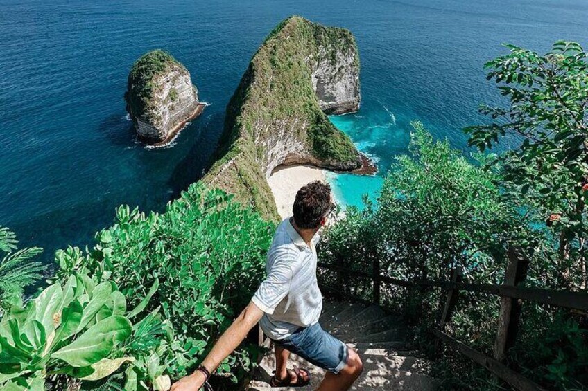 Nusa Penida Tour with Iconic Photography in Kelingking 1